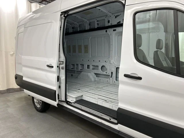 Used 2025 White Ford Base image 16