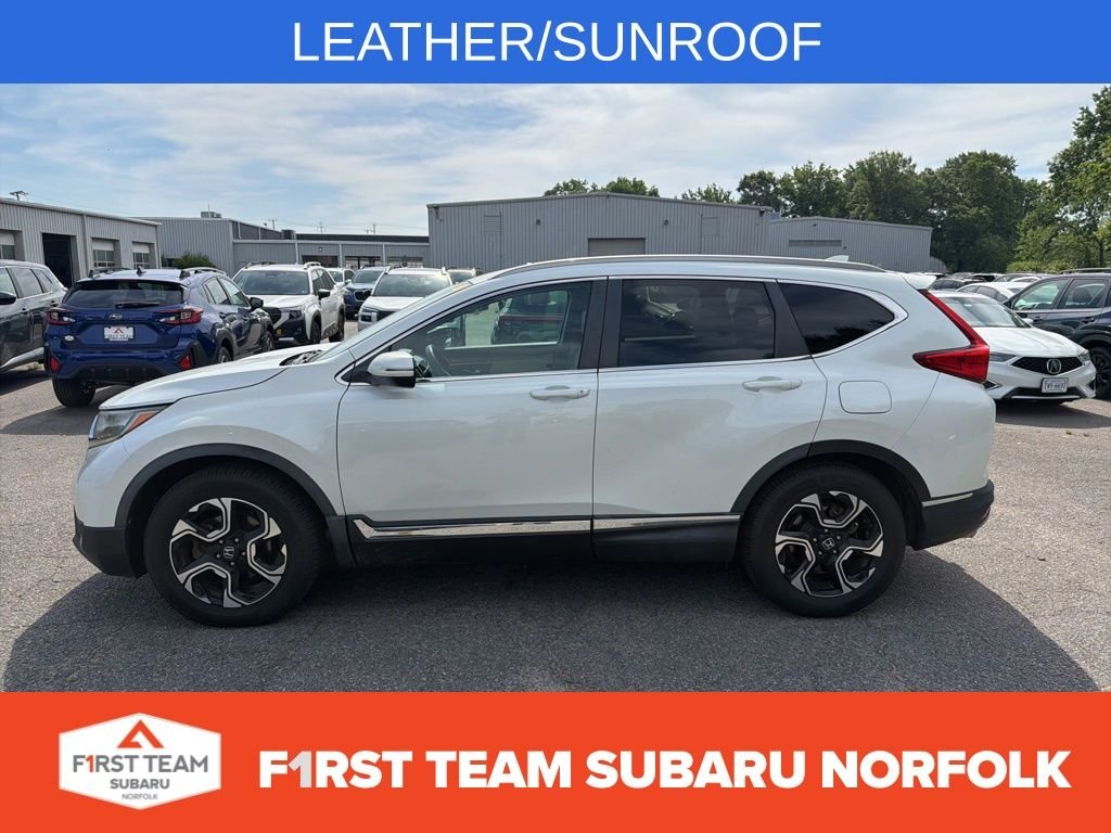 2017 Honda CR-V Touring 2WD's photo