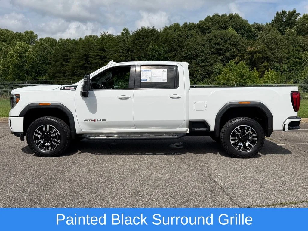 Used 2020 White GMC AT4 image 39