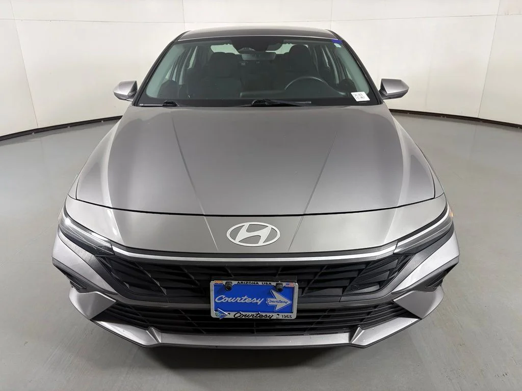 Used 2024 Silver Hyundai SEL image 4
