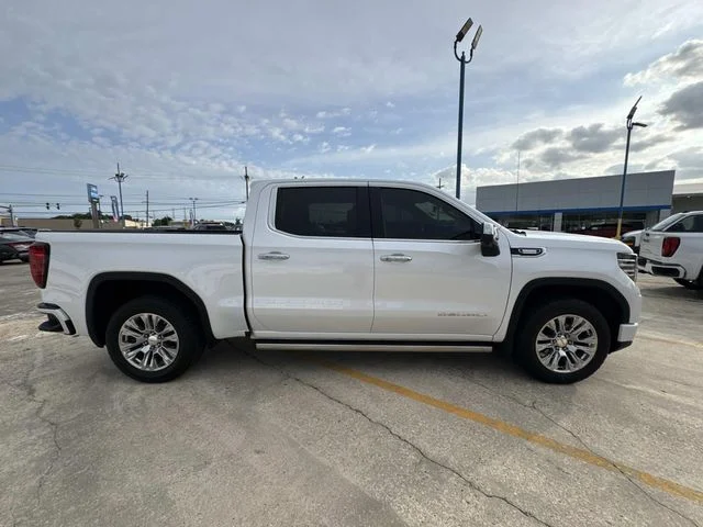 Used 2024 White GMC Denali image 8