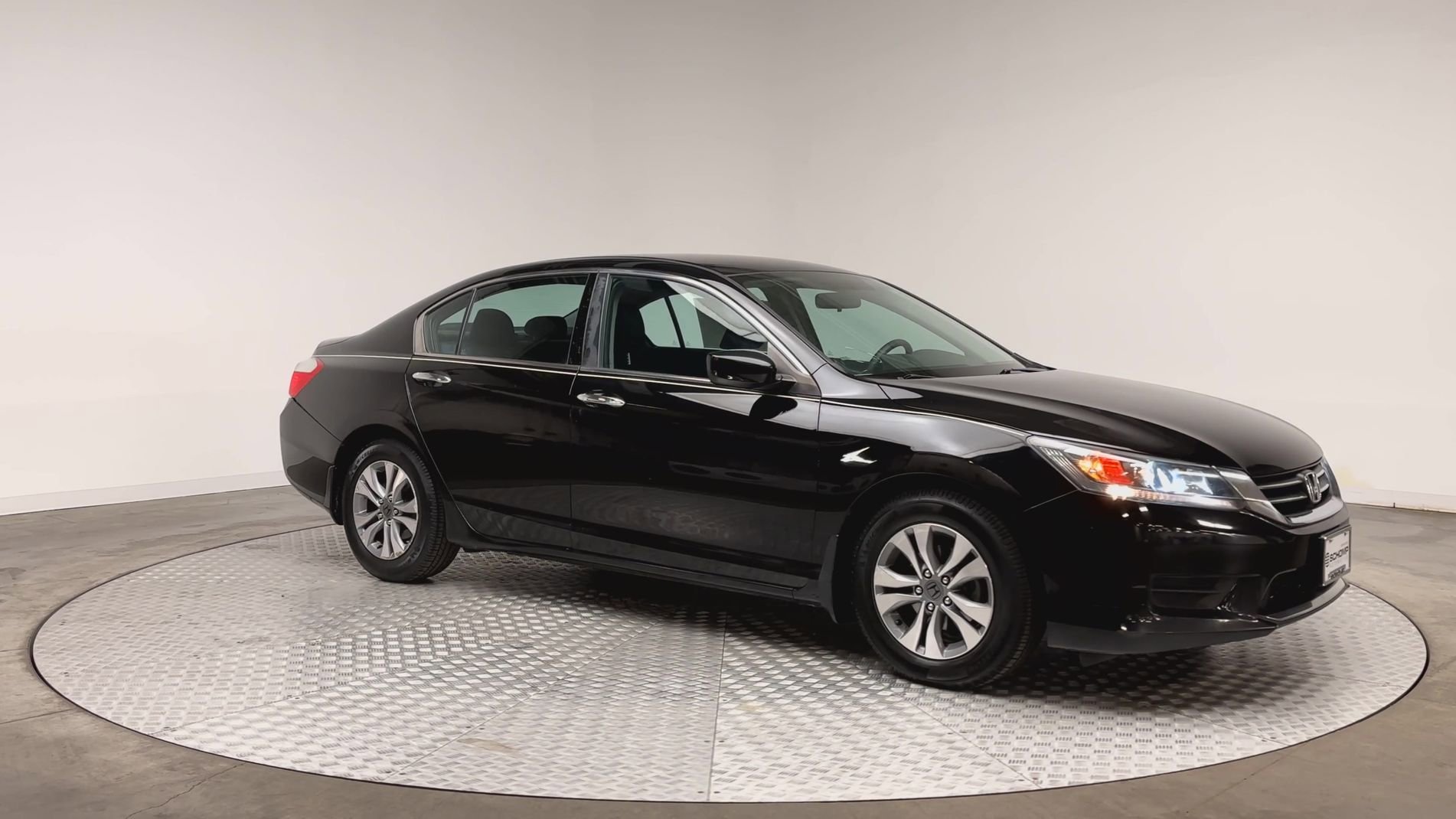 Used 2014 Honda Accord LX with VIN 1HGCR2F3XEA083505 for sale in Highlands Ranch, CO
