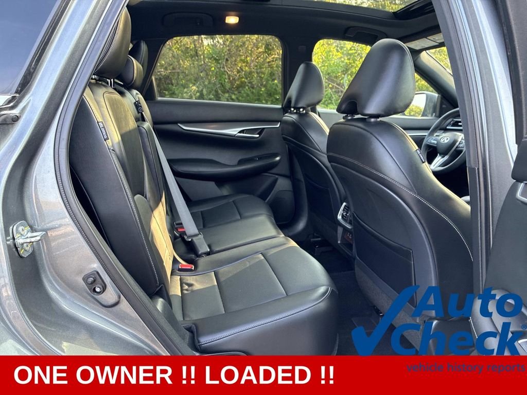 Used 2022 Gray INFINITI LUXE image 11