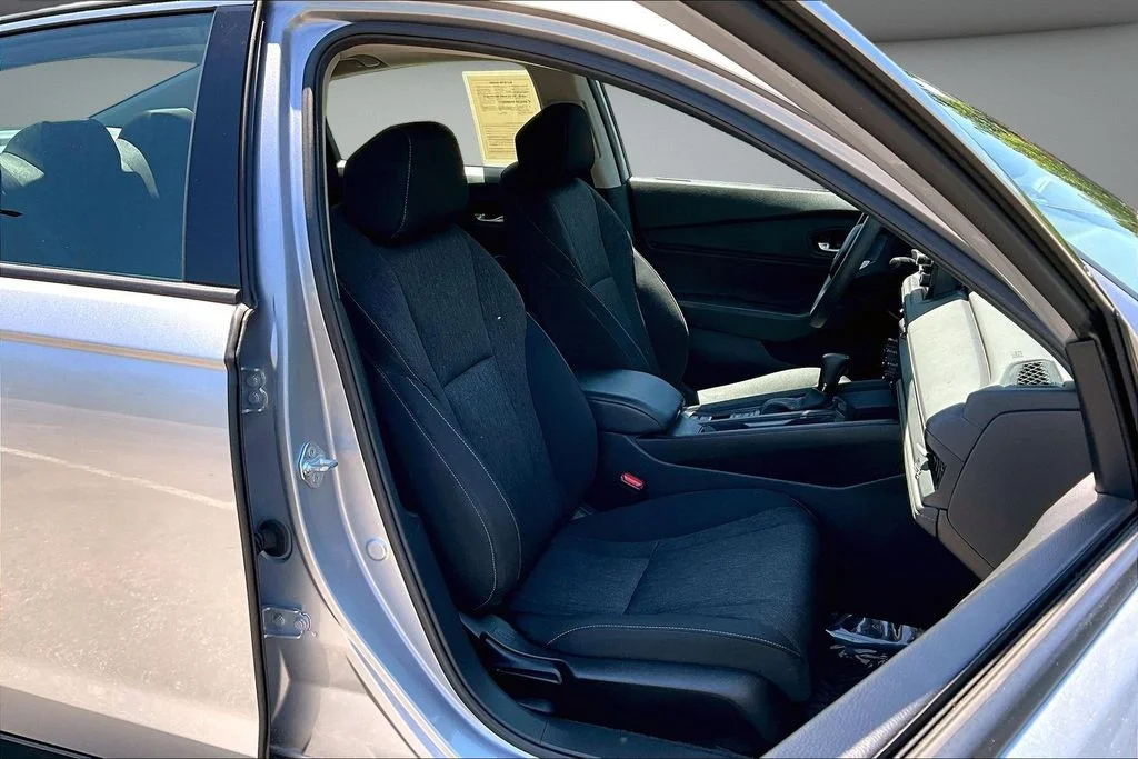 Used 2024 Meteorite Gray Metallic Honda EX image 29