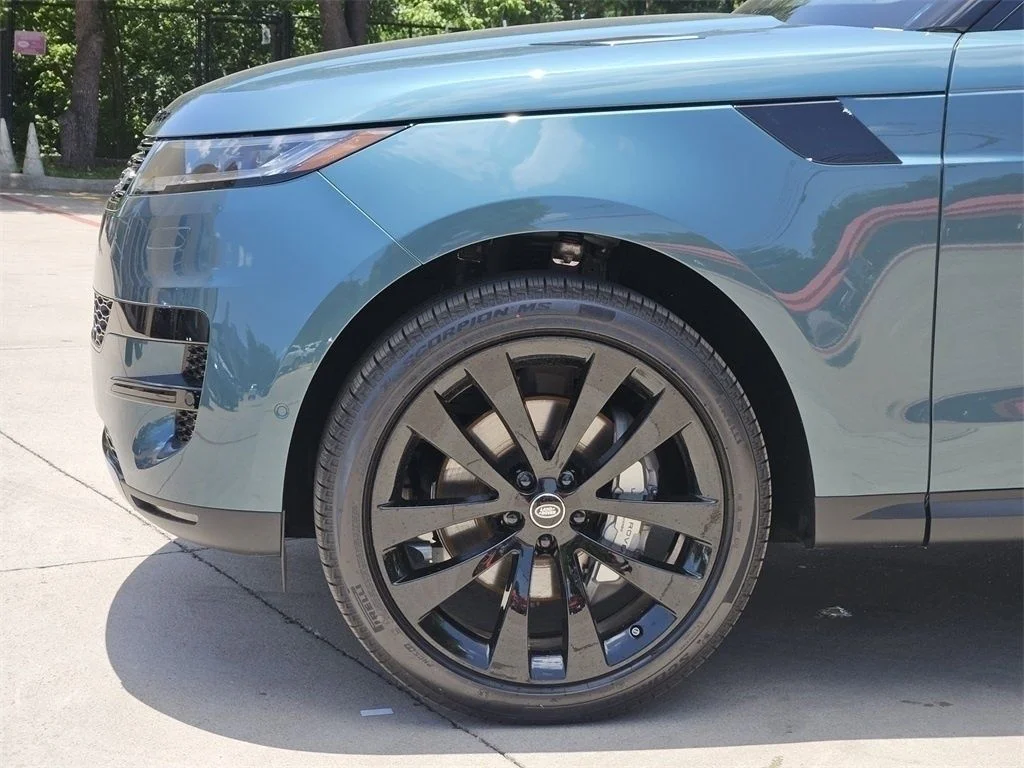 2025 Land Rover Range Rover Sport SE - Photo 9