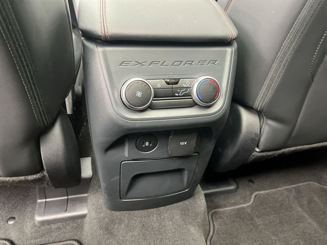 Used 2026 Space White Metallic Ford ST-Line image 13