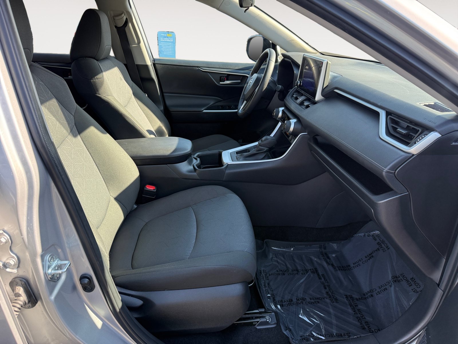 Used 2025 Silver Sky Metallic Toyota XLE image 19