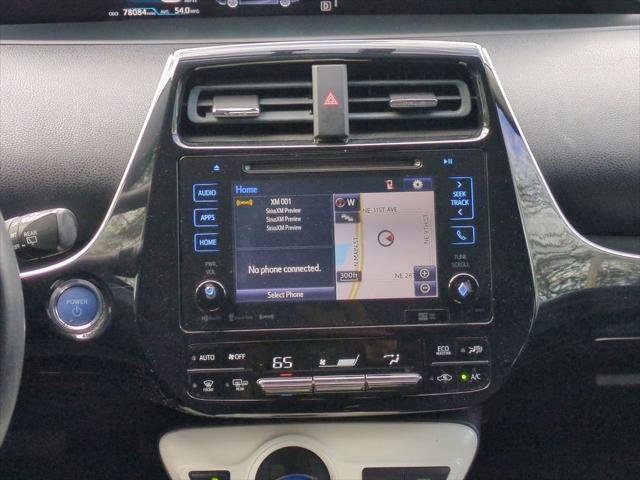 Certified Used 2016 BLUE CRUSH METALLIC Toyota  image 17