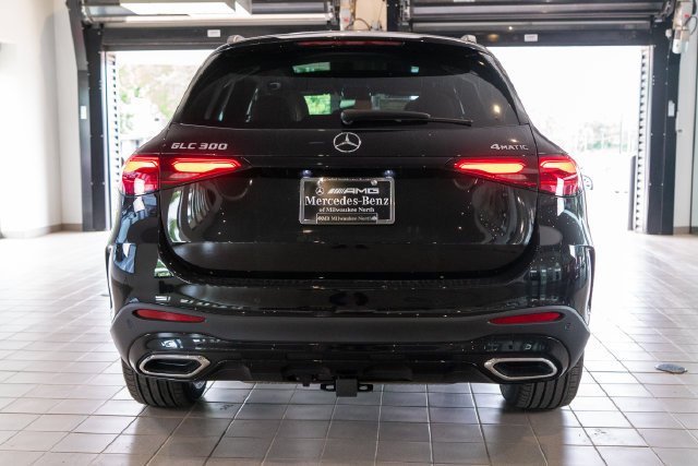 New 2027 Obsidian Black Metallic Mercedes-Benz GLC 300 image 42