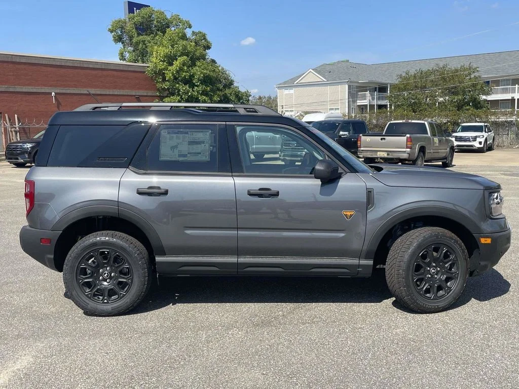 New 2025 Carbonized Gray Metallic Ford Badlands® image 2