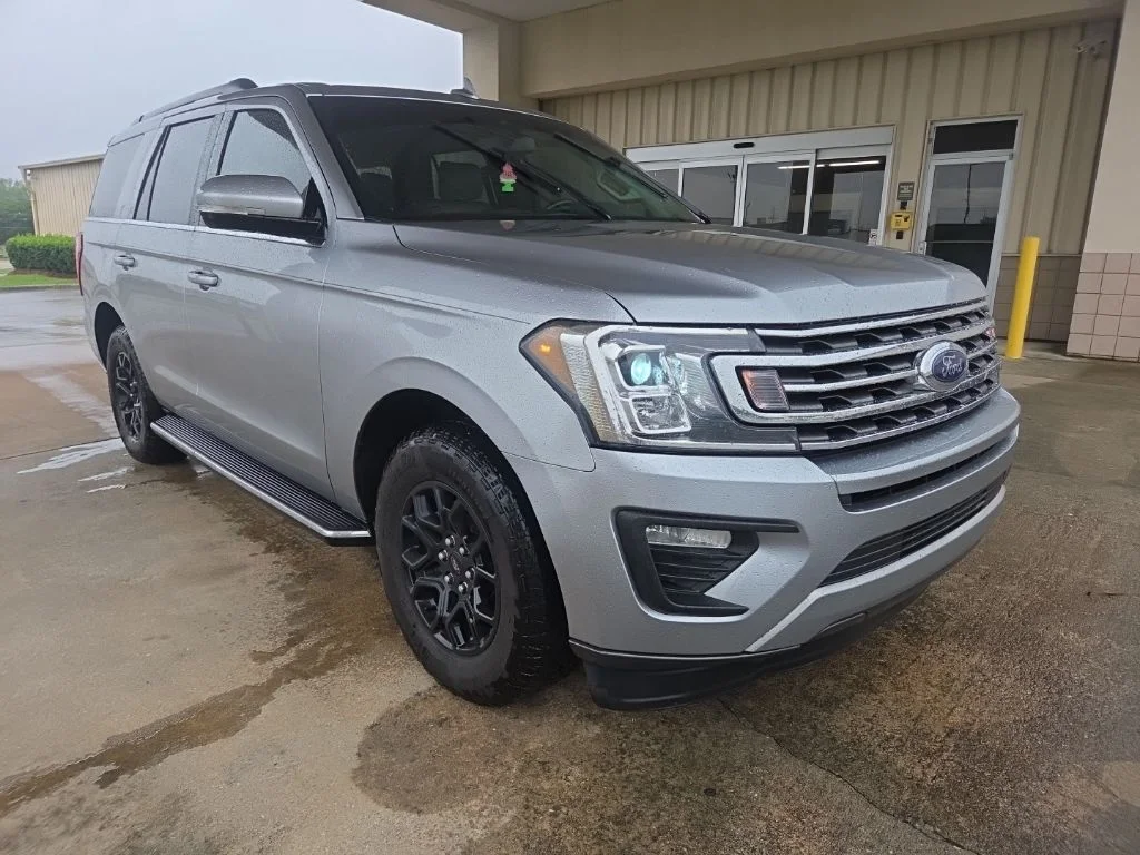 Used 2020 Silver Metallic Ford XLT image 1