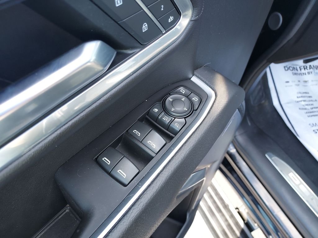 Used 2025 Black GMC Denali image 10
