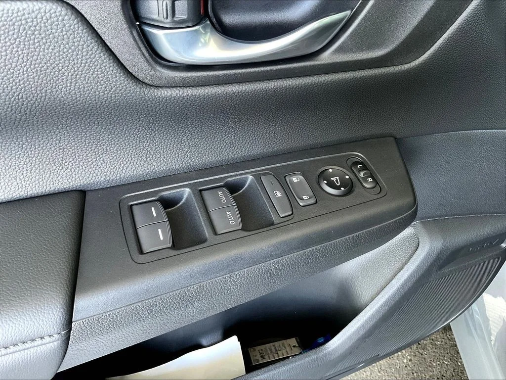 New 2026 Urban Gray Pearl Honda AWD EX image 15