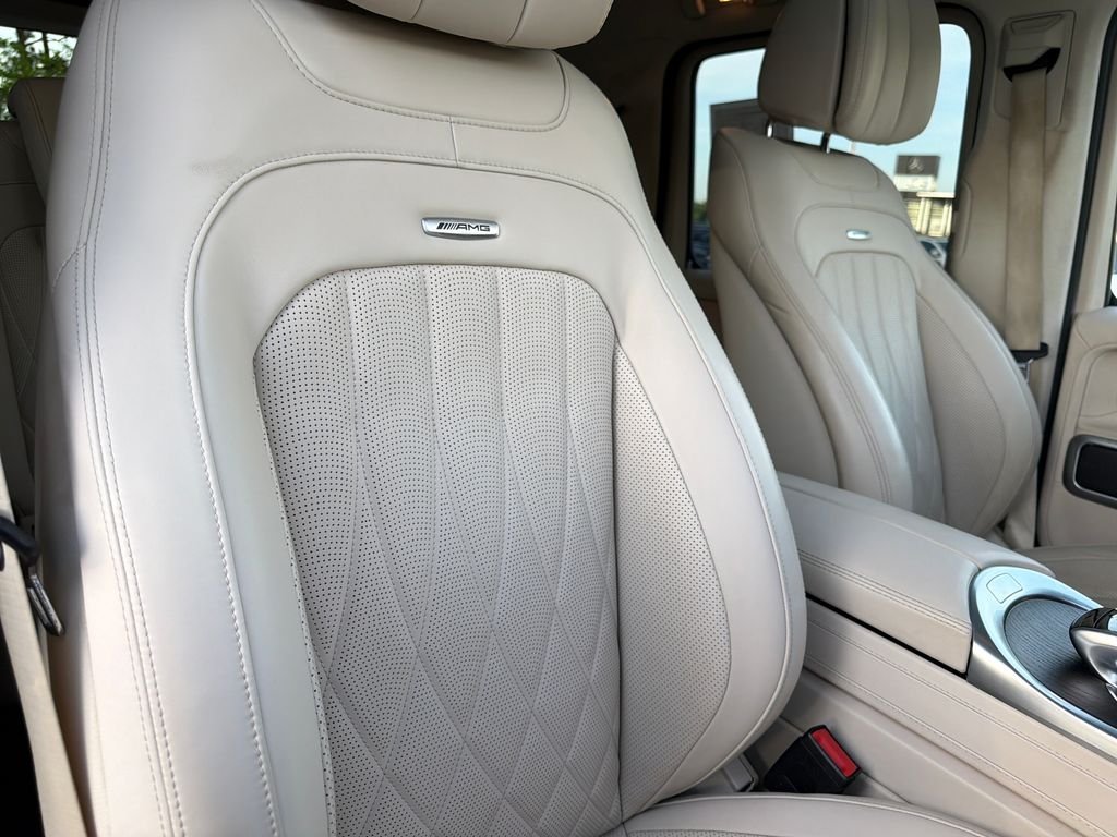 Used 2021 designo Diamond White Metallic Mercedes-Benz G 63 AMG® image 39