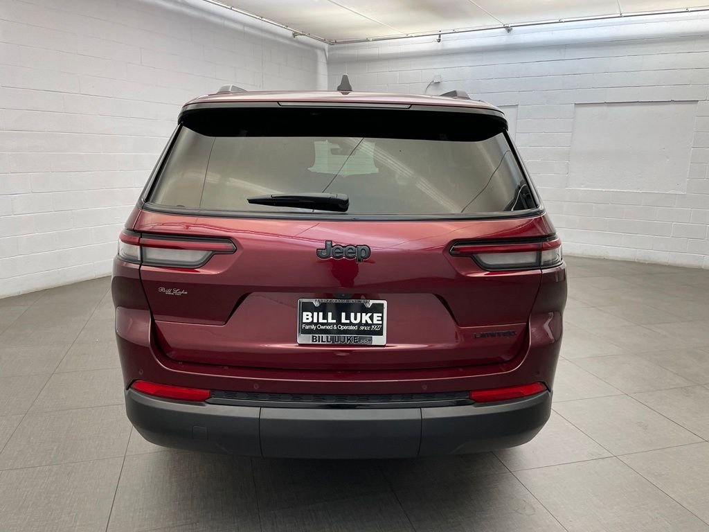 New 2025 Velvet Red Pearl-Coat Exterior Paint Jeep Limited image 4