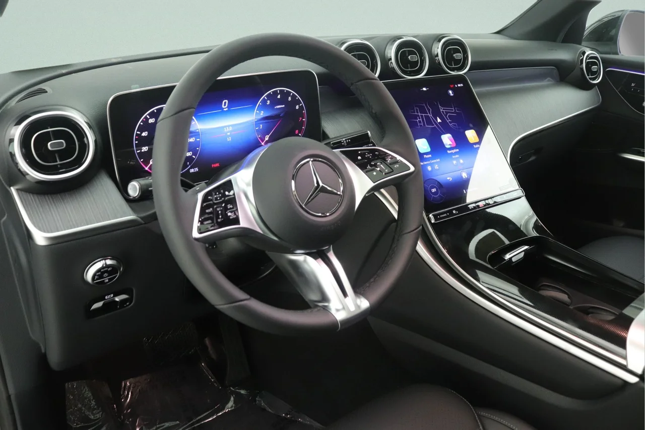 New 2027 Black Mercedes-Benz 300 image 4