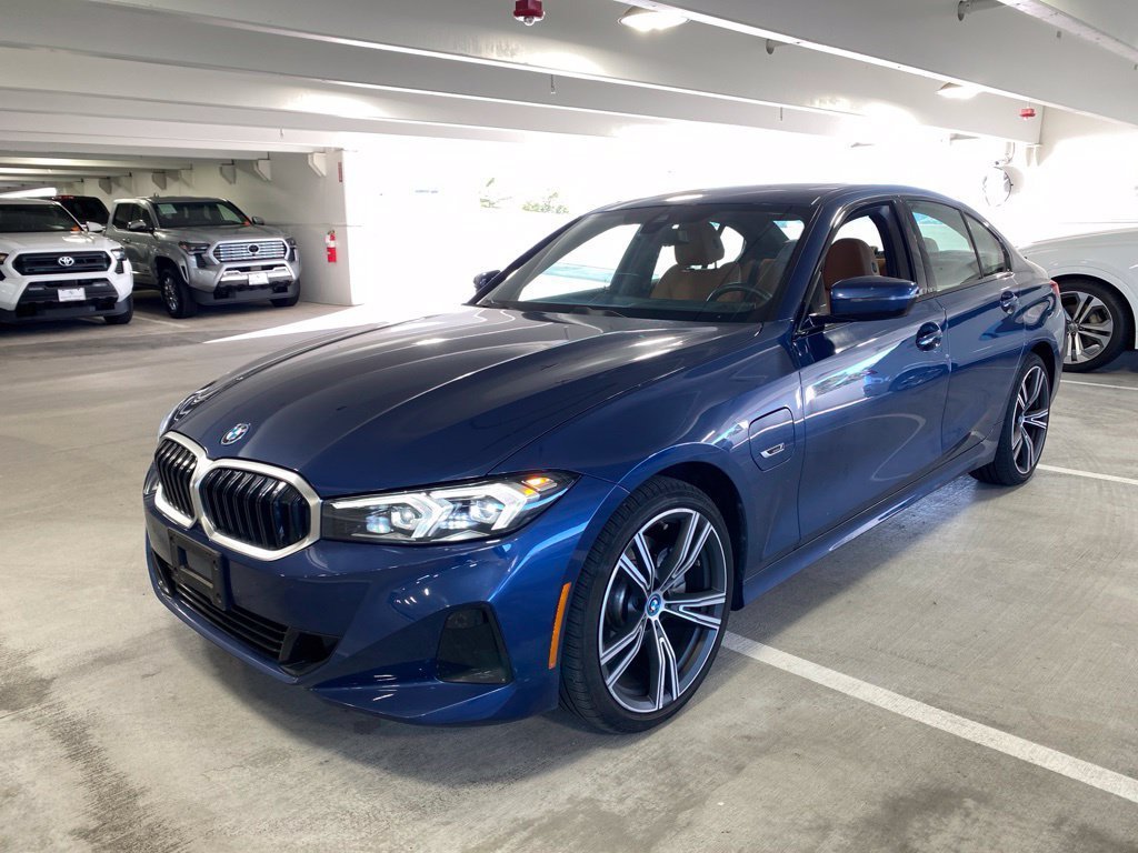 Used 2023 Phytonic Blue Metallic BMW 330e xDrive image 1