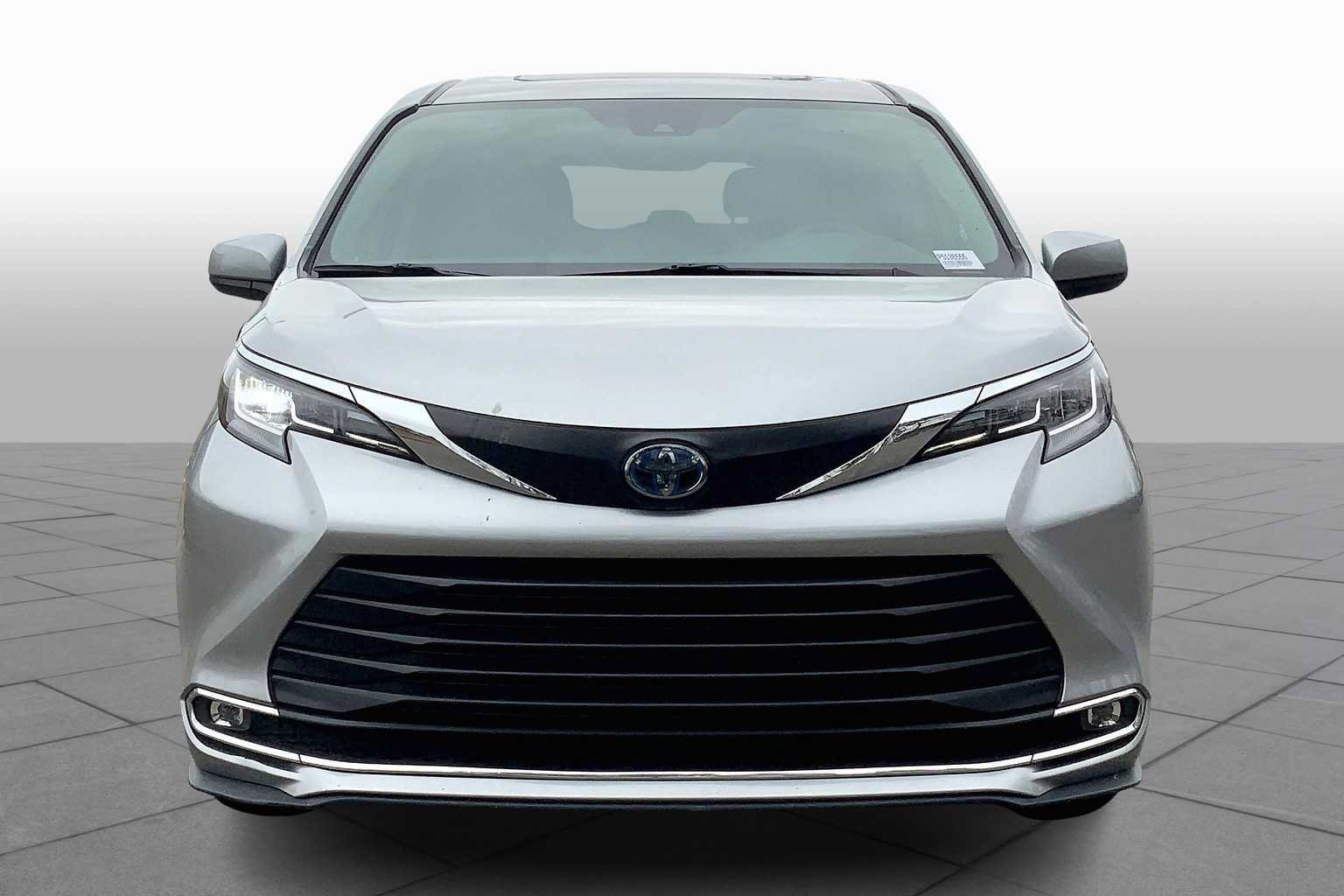 Used 2023 Celestial Silver Metallic Toyota XLE image 4