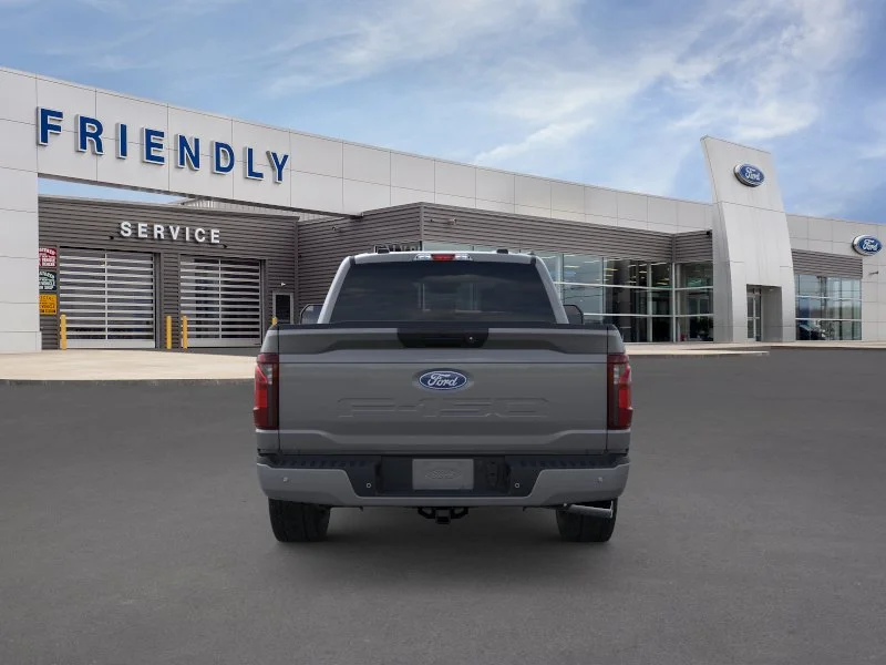 New 2026 Carbonized Gray Metallic Ford XLT image 5