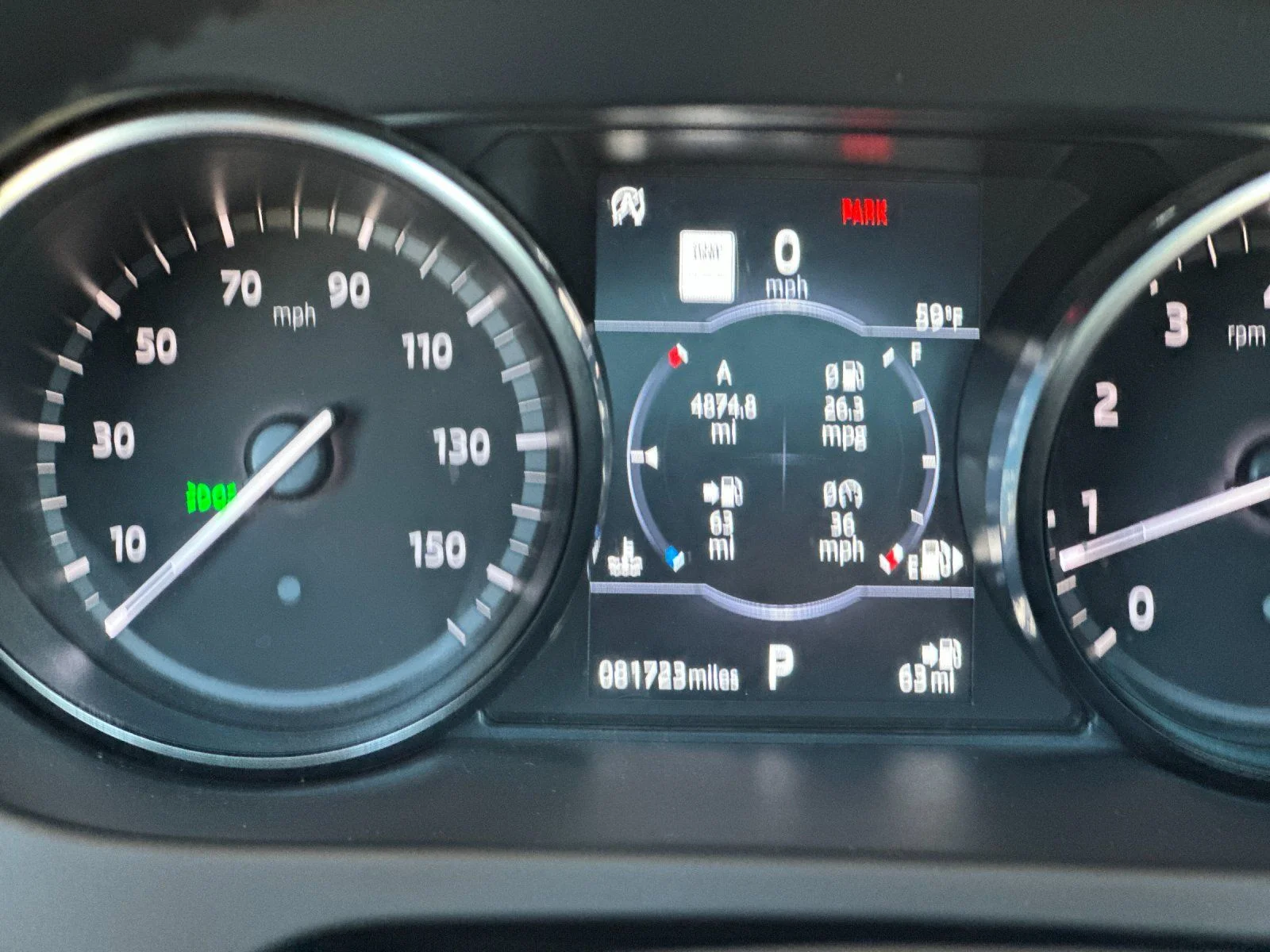 Used 2018  Land Rover HSE image 30