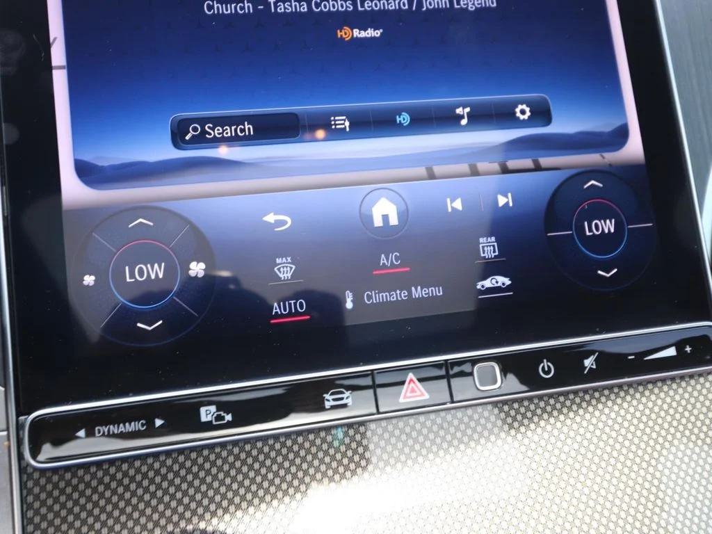 Certified Used 2023 White Mercedes-Benz GLC 300 image 20