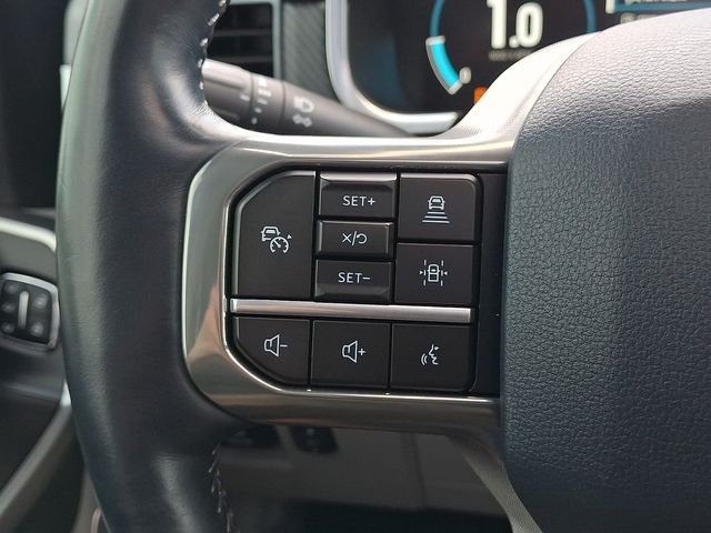 Used 2023 White Metallic Ford Limited image 20
