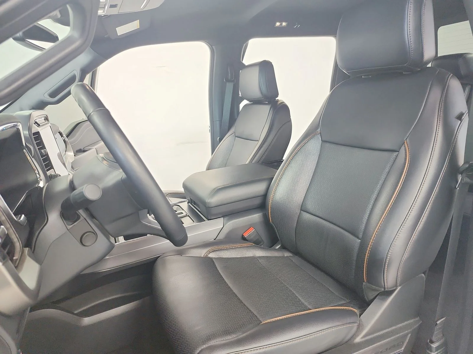 Used 2024 White Ford Lariat image 19