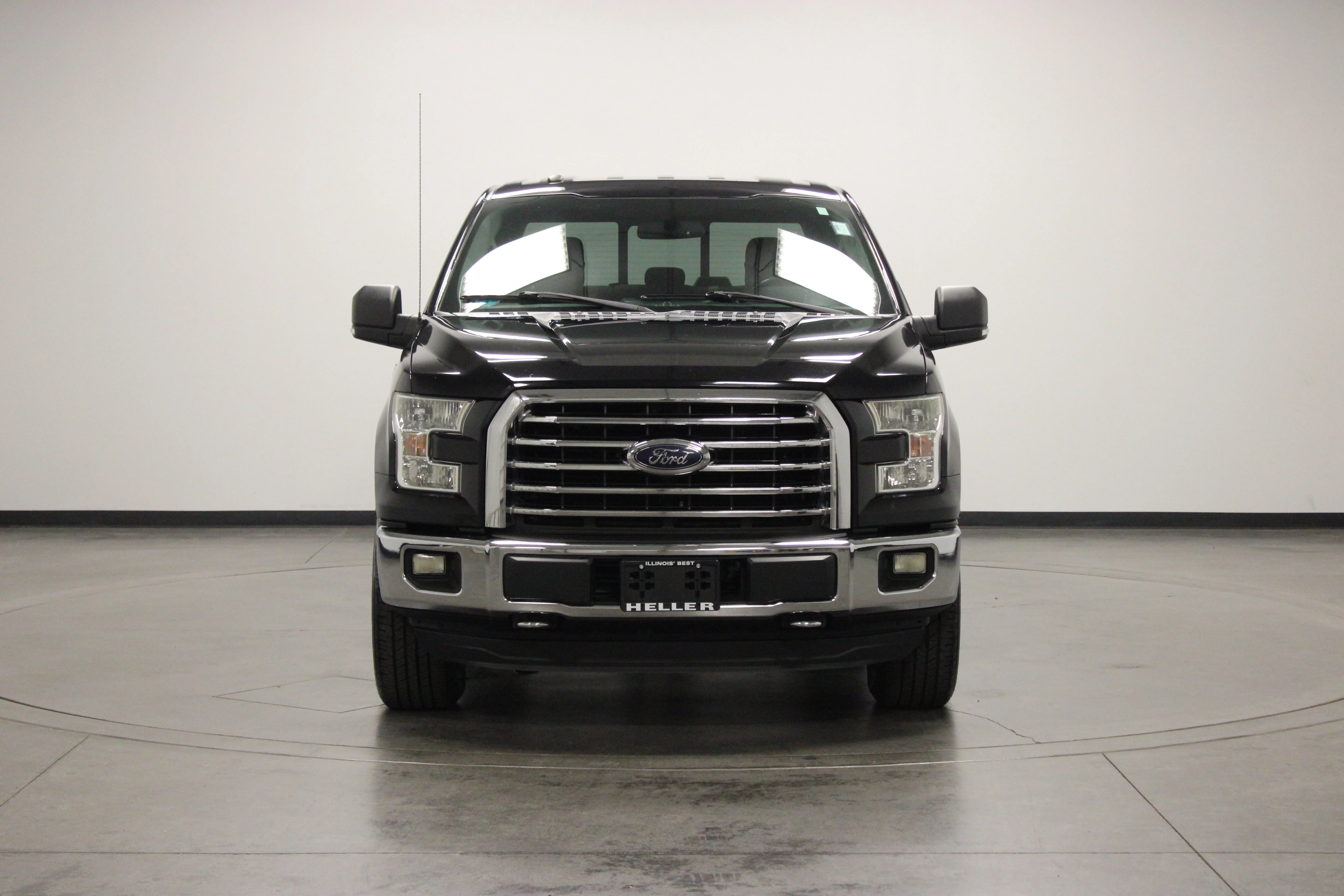 Used 2016  Ford XLT image 3