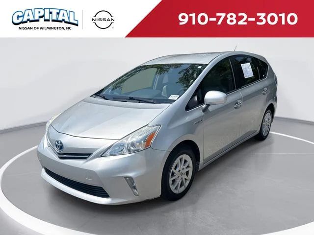 Used 2014 Silver Toyota Three image 1