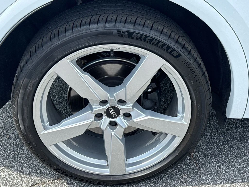 Used 2022  Audi Premium image 16
