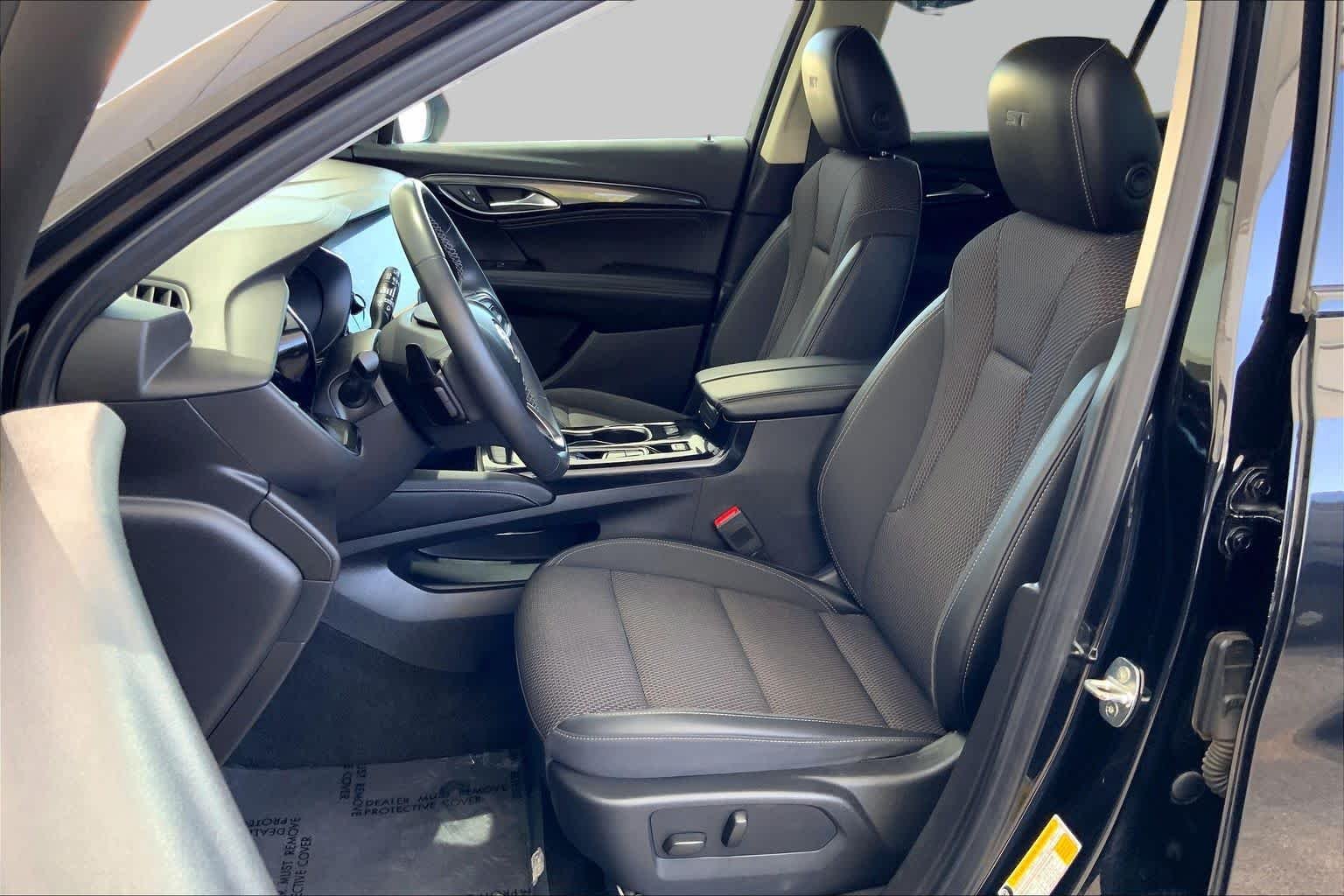 Used 2022 Ebony Twilight Metallic Buick Preferred image 8