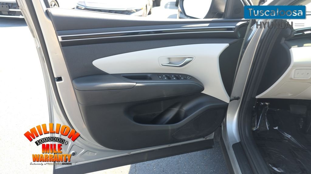 Used 2023 Silver Hyundai SEL image 12