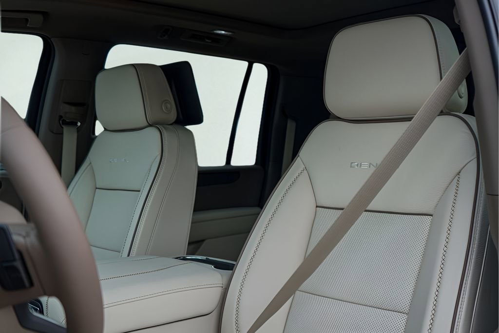 2026 GMC Yukon XL Denali - Photo 11
