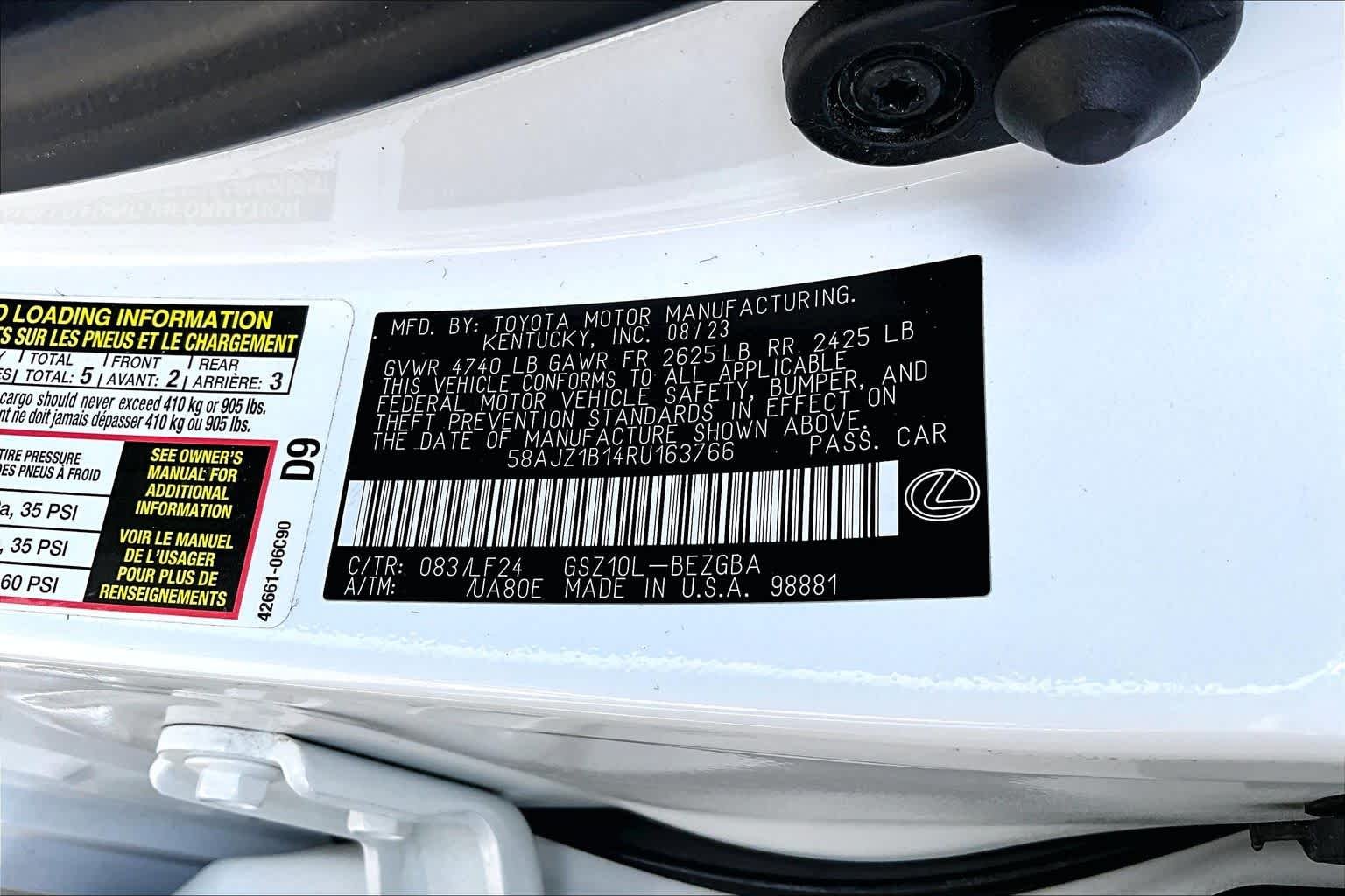 Used 2024 Ultra White Lexus F SPORT Handling image 35