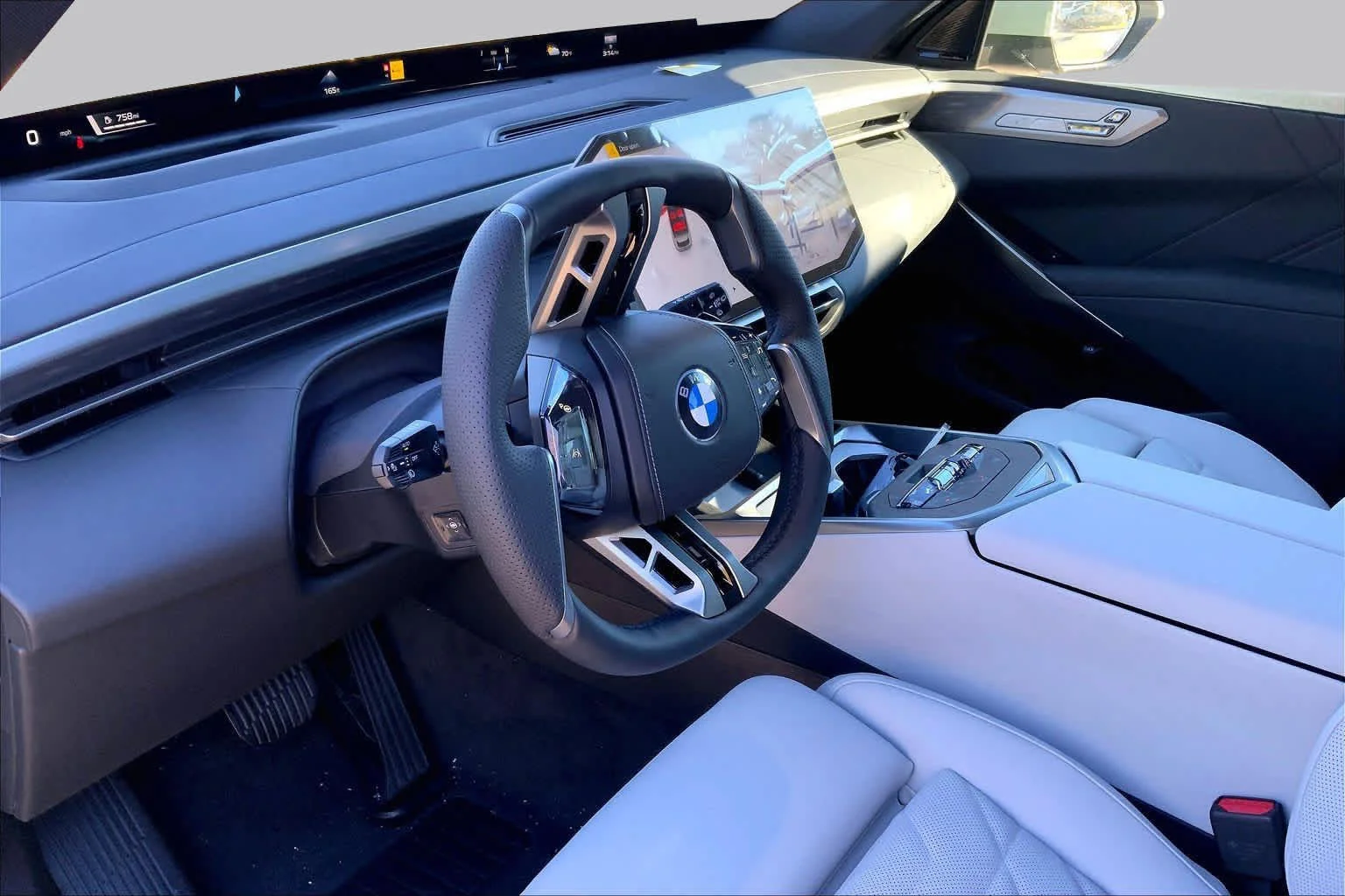 New 2027 Space Silver Metallic BMW 40 xDrive image 8