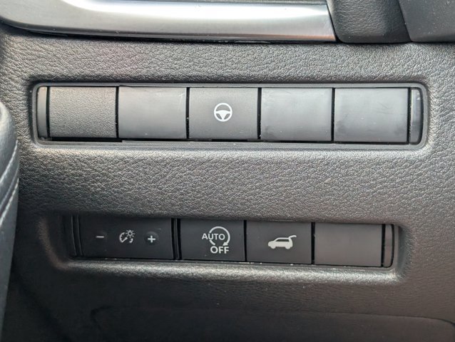 Used 2025 Gray Nissan SV image 22