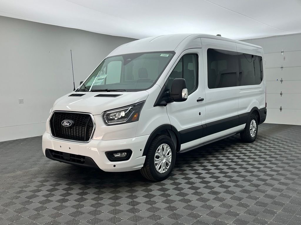 New 2026 White Ford XLT image 2