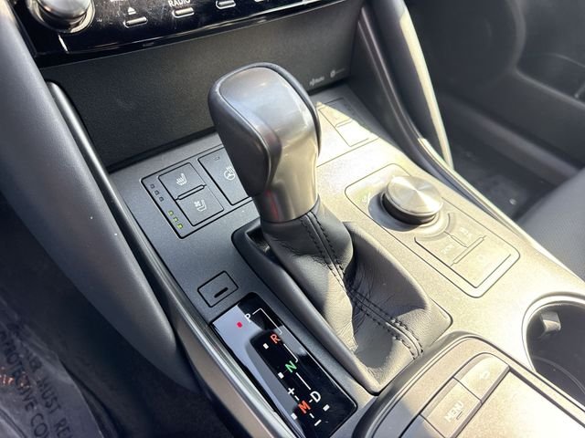 2025 Lexus IS 300 - Photo 20