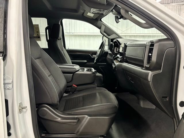 Used 2024 White Chevrolet LT image 21
