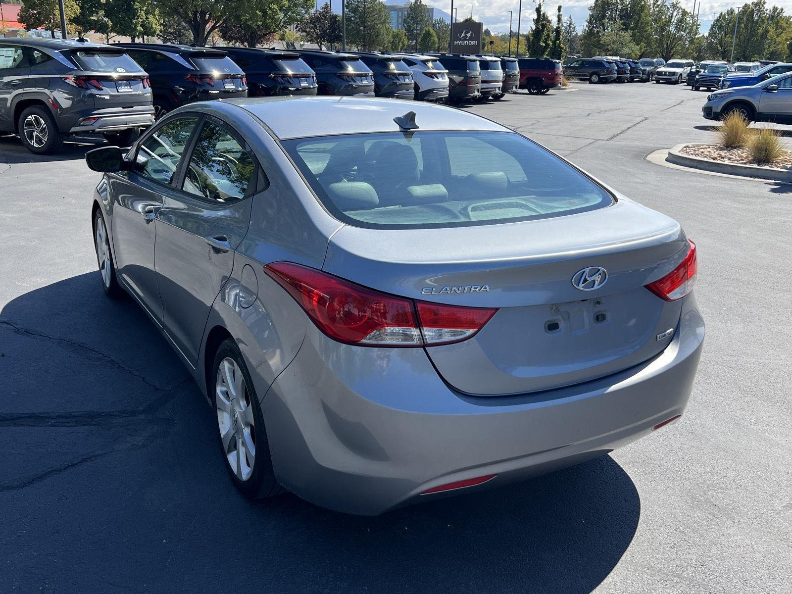 Used 2013 Titanium Gray Metallic Hyundai Limited image 17