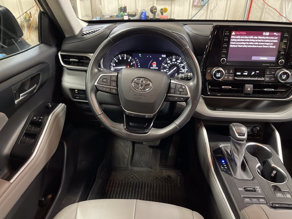 Used 2021 Brown Toyota XLE image 16