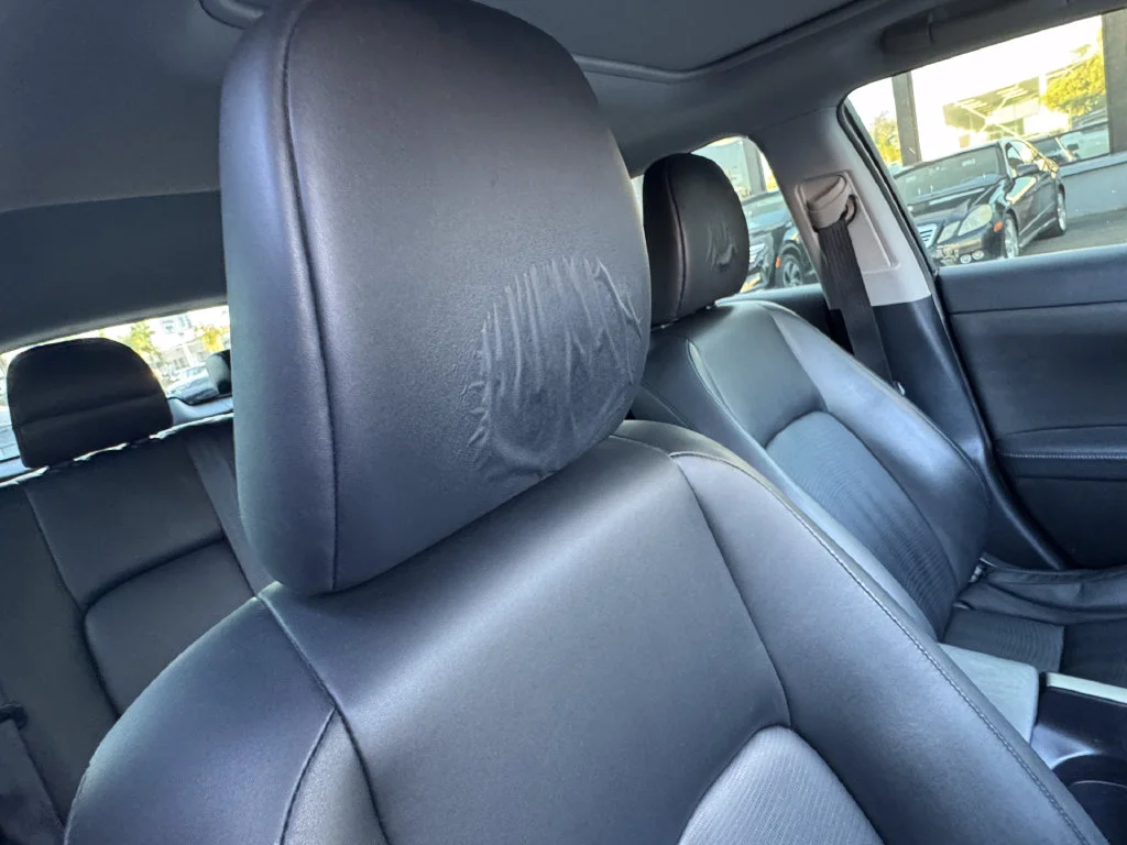 Used 2011 White Lexus 200h Premium image 3