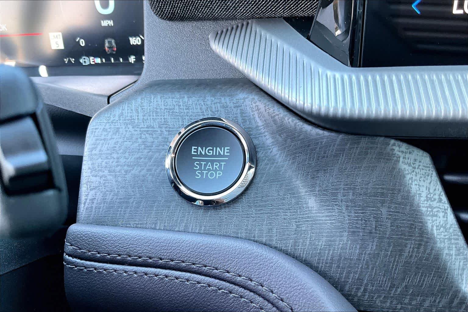 New 2026 Carbonized Gray Metallic Ford Platinum™ image 17