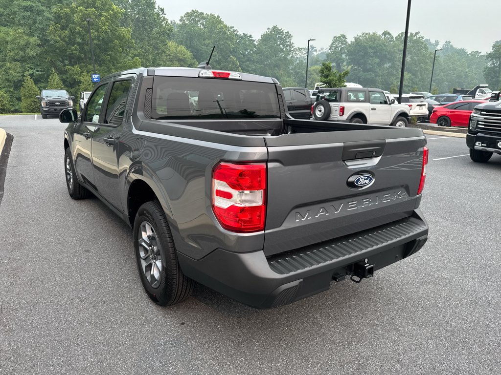 New 2026 Carbonized Gray Metallic Ford XLT image 16