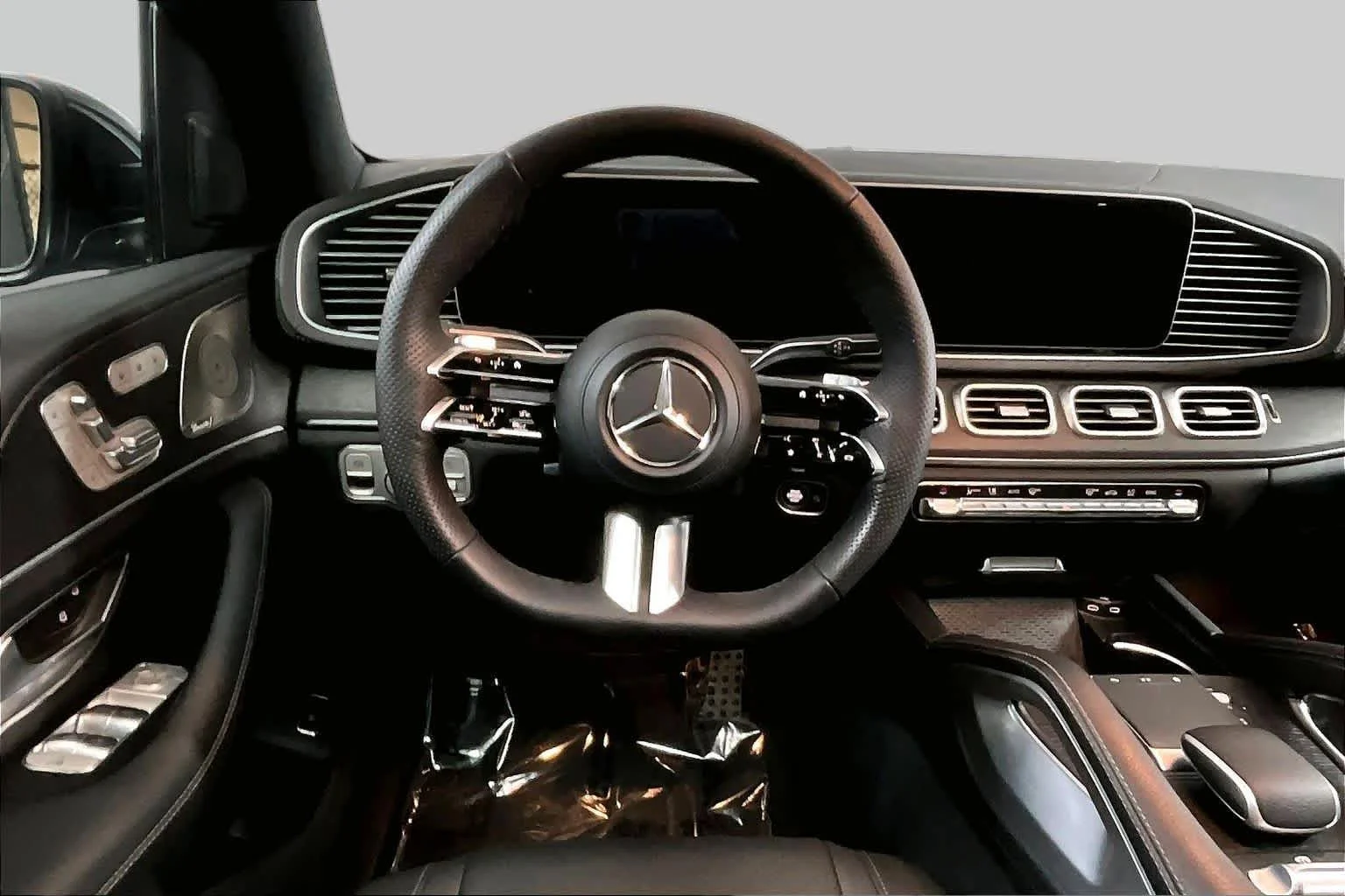 Certified Used 2024 Obsidian Black Metallic Mercedes-Benz GLS 450 image 6