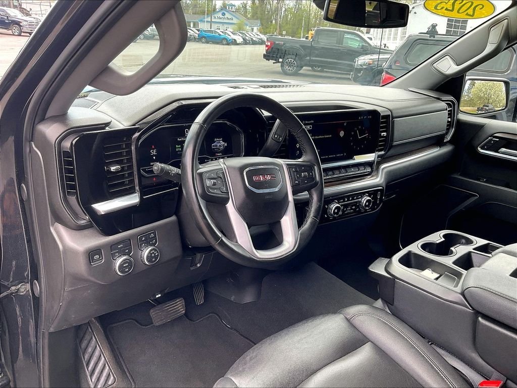 Used 2025 Silver GMC SLT image 8