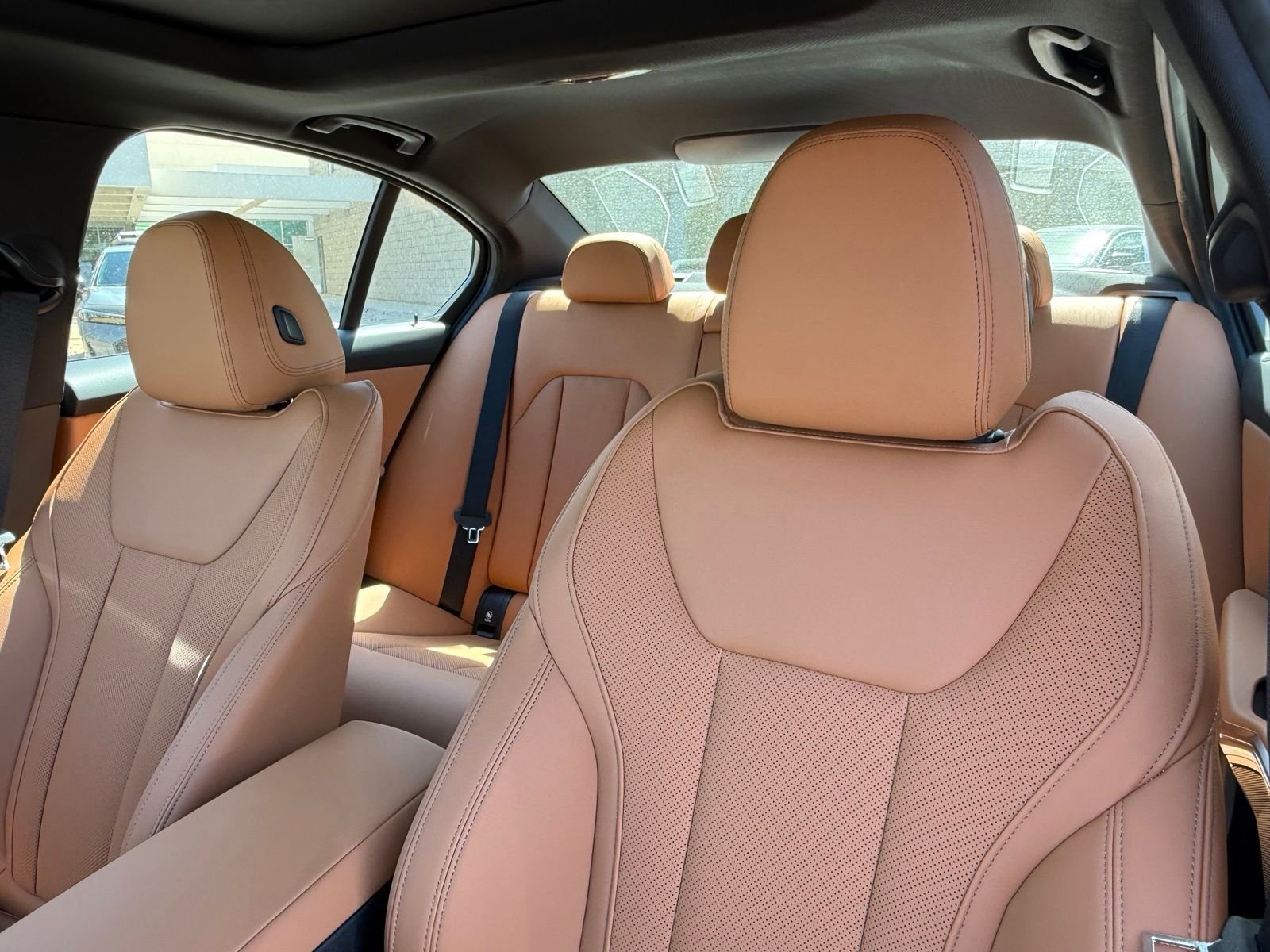 New 2026 Mineral White Metallic BMW 330i image 21