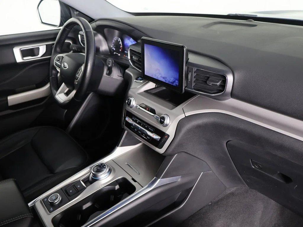 Used 2023 Blue Ford XLT image 26