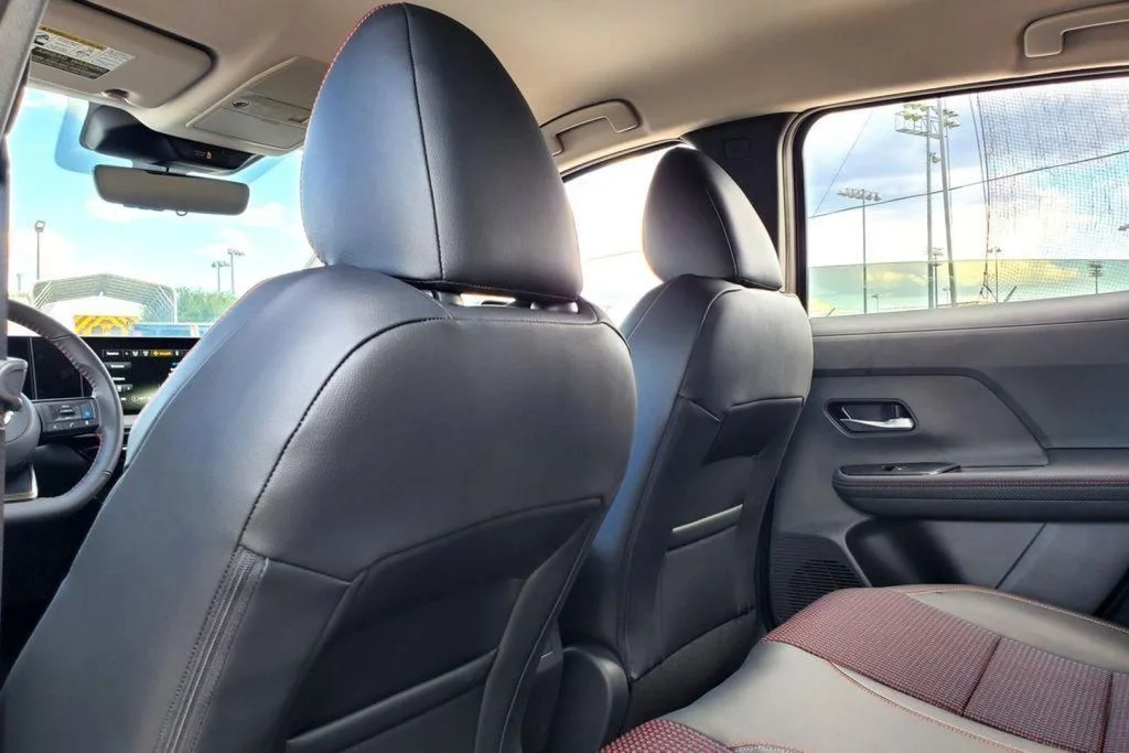 2025 Nissan Kicks SR - Photo 16