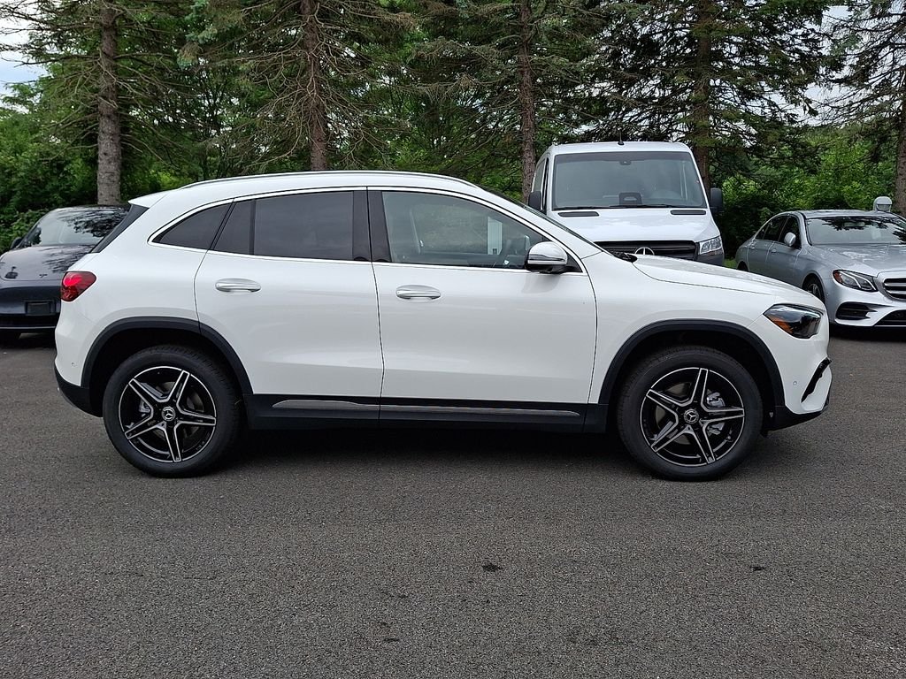 New 2026 Polar White Mercedes-Benz GLA 250 image 7